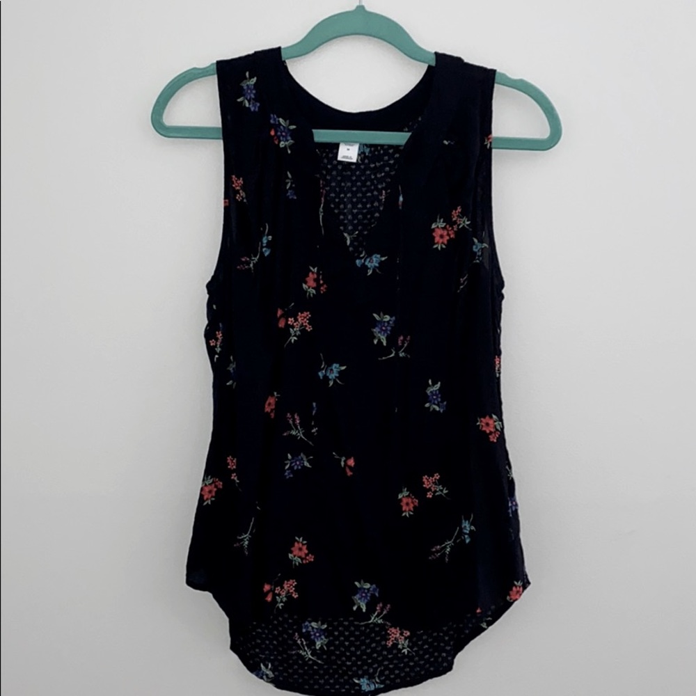 Old Navy Sleeveless Top Size M